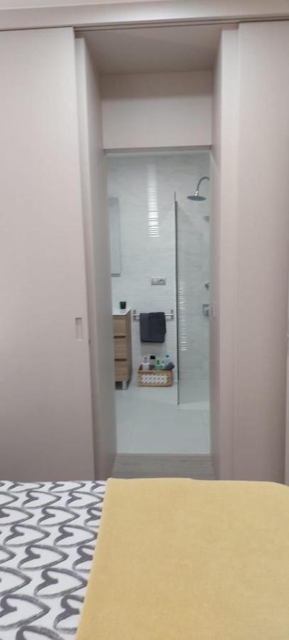 Stone House Rooms ปอร์ริญโญ ภายนอก รูปภาพ