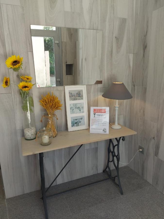 Stone House Rooms ปอร์ริญโญ ภายนอก รูปภาพ